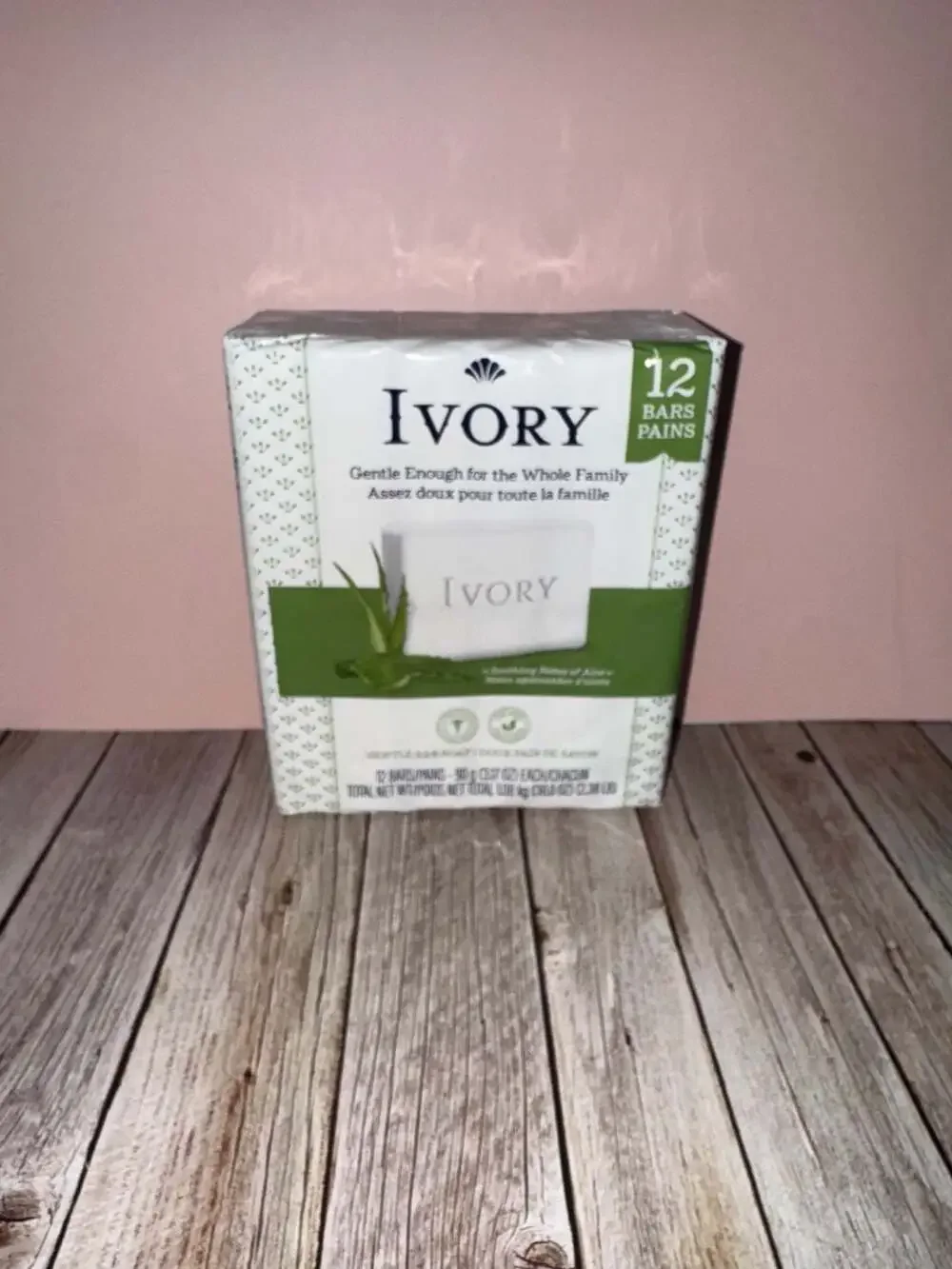 Ivory Gentle Bar Soap Soothing Notes of Aloe 12 Count 3.17 oz Bars